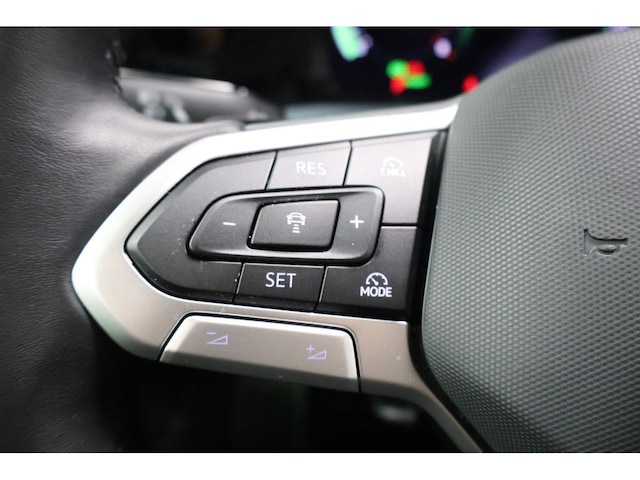 Volkswagen Golf 1.5 eTSI DSG Golf VIII