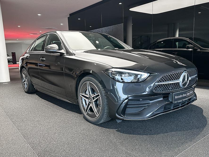 Mercedes-Benz C 200 AMG Line Sedan