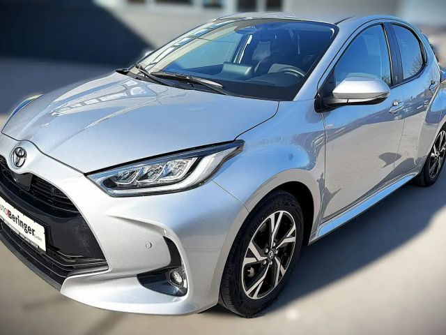 Toyota Yaris Hybride Team D