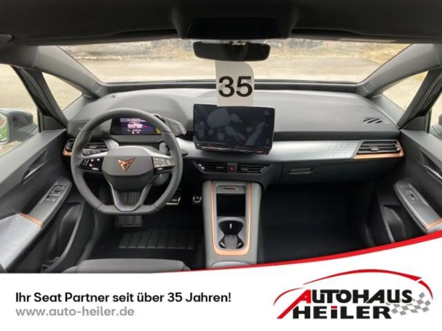 Cupra Born Navi digitales Cockp 360 Kamera LED ACC Fahrerprof