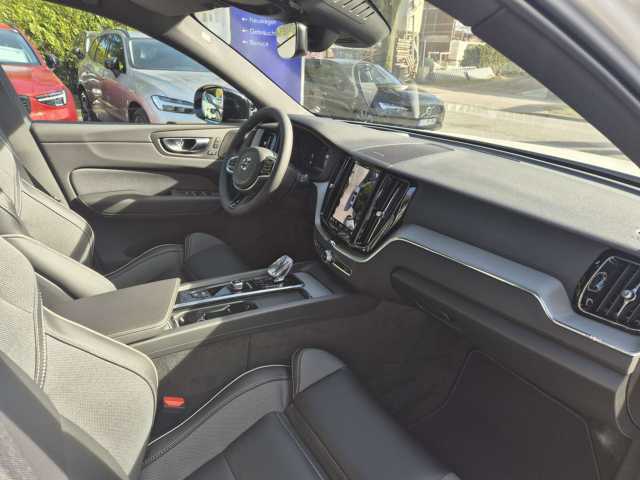 Volvo XC60 AWD Dark Plus Recharge T6