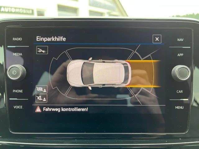 Volkswagen T-Roc 1.5 TSI DSG R-Line