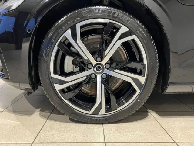Volvo V60 AWD Dark Plus Recharge T6