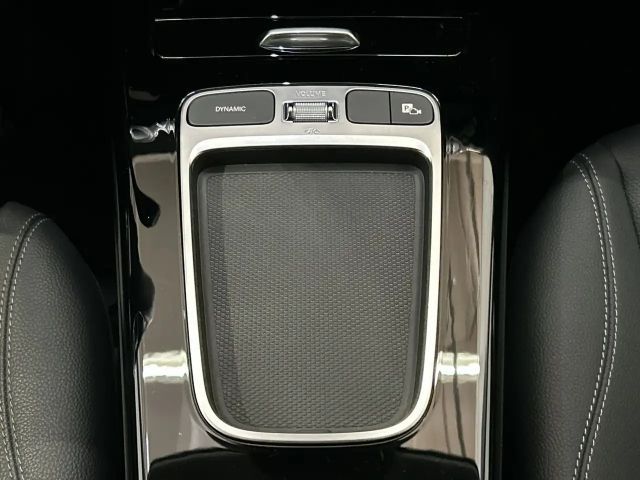 Mercedes-Benz A 180 A 180 d Hatchback