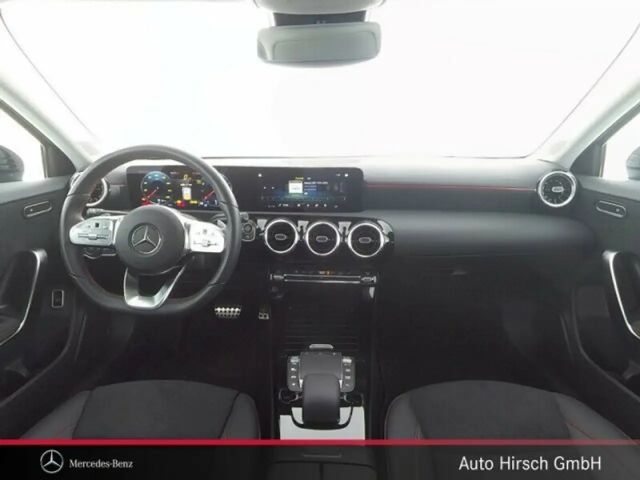 Mercedes-Benz A 250 4MATIC AMG Line