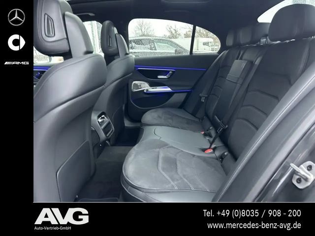 Mercedes-Benz E 220 AMG Line E 220 d Sedan