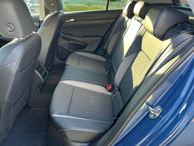 Volkswagen Golf 1.5 eTSI DSG Golf VIII