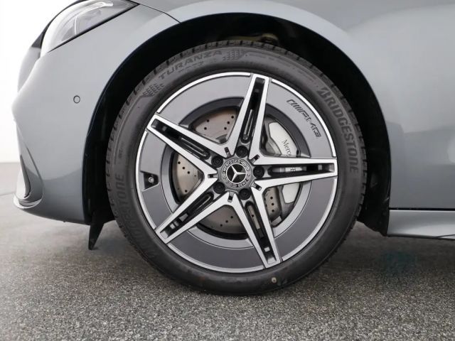 Mercedes-Benz C 220 4MATIC C 220 d Sedan