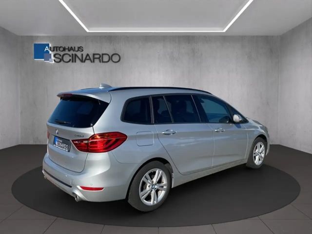 BMW 218 218d Gran Tourer Sport Line