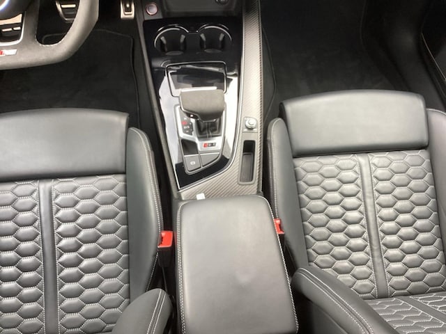 Audi RS4 Avant Quattro