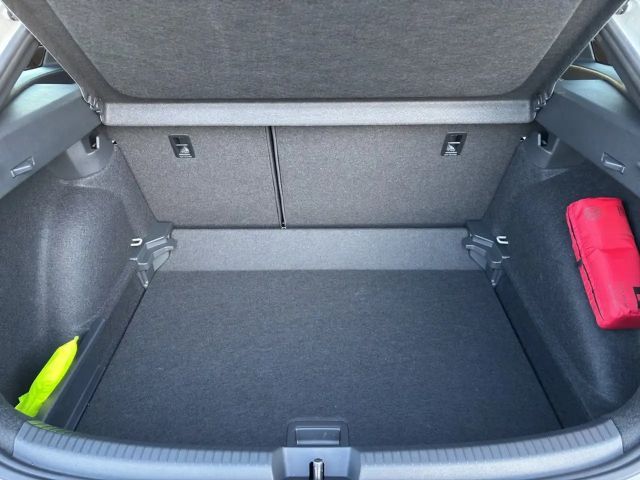 Volkswagen Taigo 1.0 TSI DSG R-Line