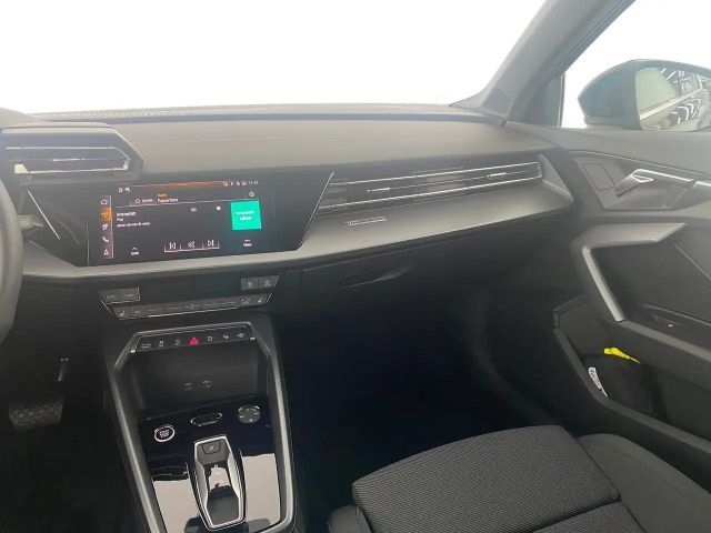 Audi A3 30 TFSI Sedan