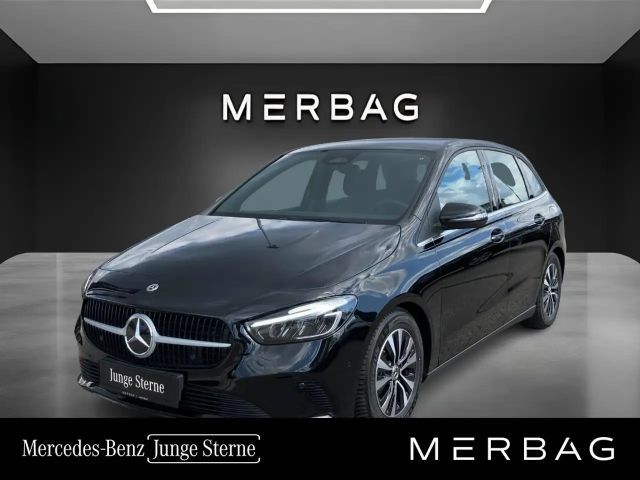 Mercedes-Benz B 180 B 180 d Sedan