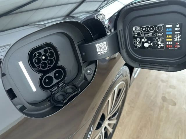 Mercedes-Benz EQE 300 Electric Art Sedan