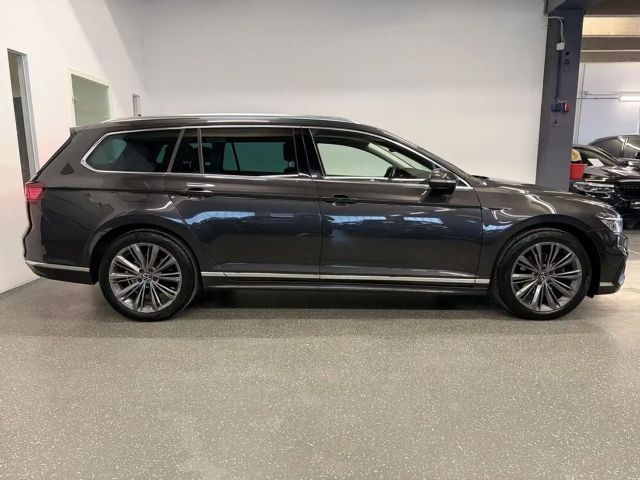 Volkswagen Passat 4Motion R-Line