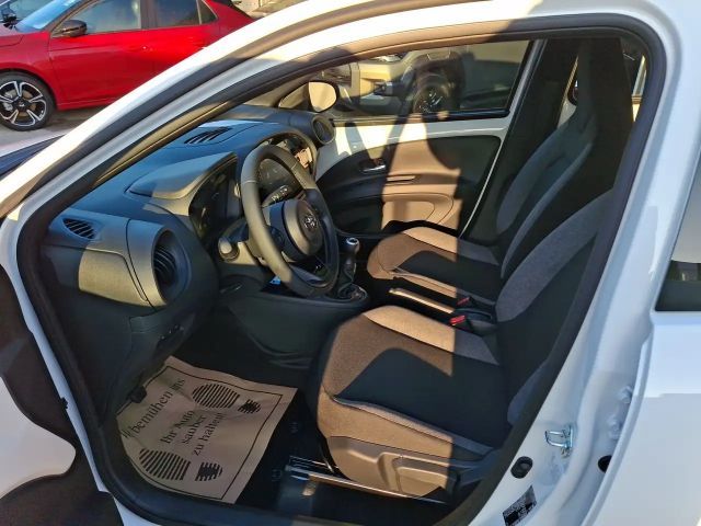 Toyota Aygo X 1.0 VVT-i Play VVT-i