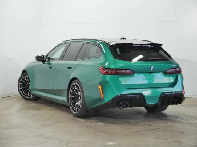 BMW M5 BOWERS & WILKINS - HAAK - PANO