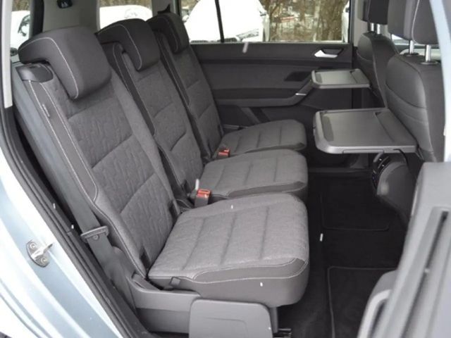 Volkswagen Touran 1.5 TSI DSG IQ.Drive Move