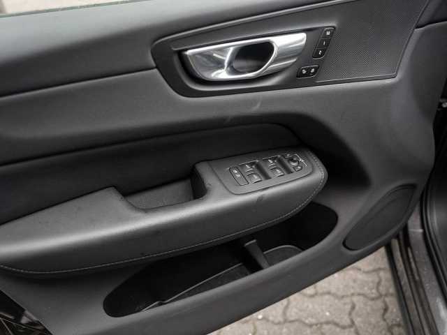 Volvo XC60 AWD Dark Plus T8