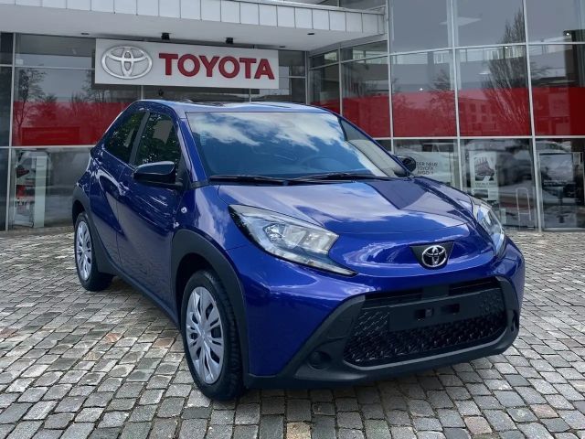 Toyota Aygo X 1.0 VVT-i Business Hatchback