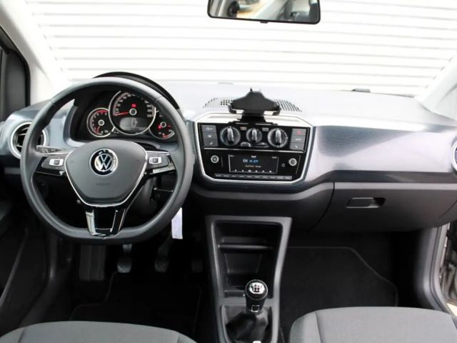 Volkswagen up! Move Move up!