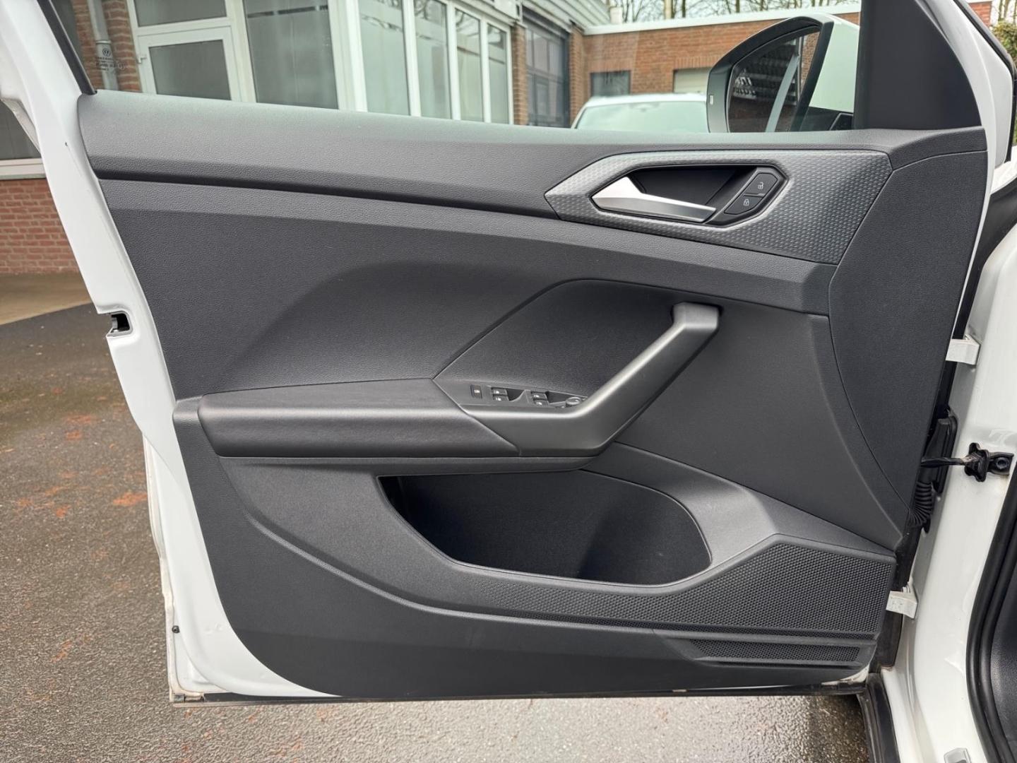 Volkswagen T-Cross 1.0 TSI Life R-Line