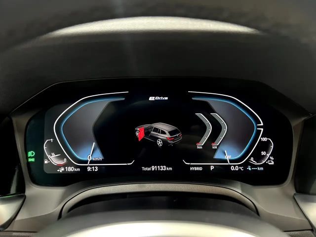 BMW 330 330e Touring xDrive