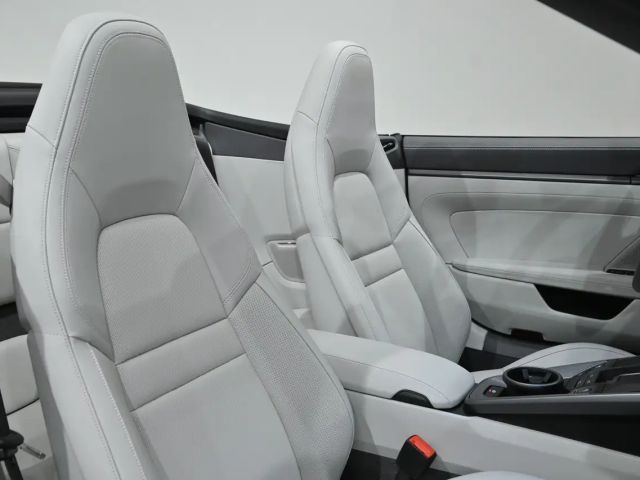 Porsche 992 4 Cabrio Carrera