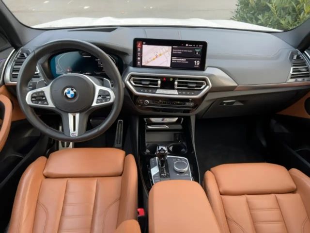 BMW X3 d Sportpaket HUD AD AHK-klappbar AHK El. Panodach
