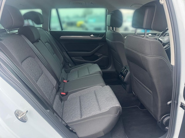 Volkswagen Passat 2.0 TSI Business DSG Variant