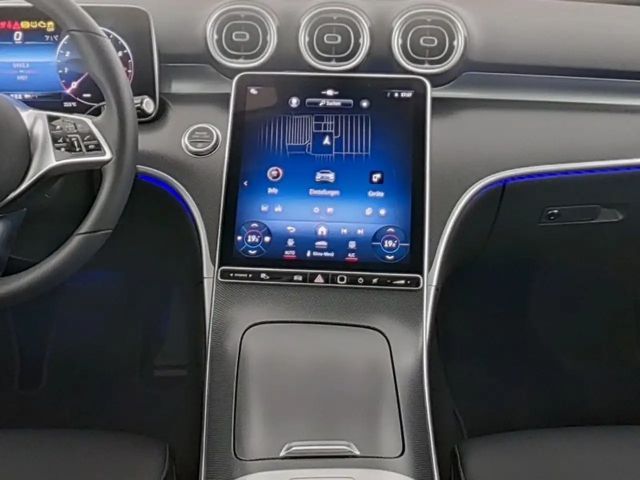 Mercedes-Benz C 200 AVANTGARDE Sedan