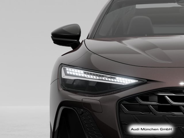 Audi A6 Avant Quattro S-Tronic