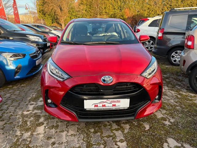 Toyota Yaris Hybride Team D