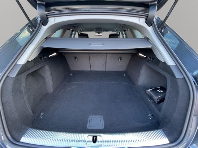 Audi A4 30 TDI Avant S-Tronic