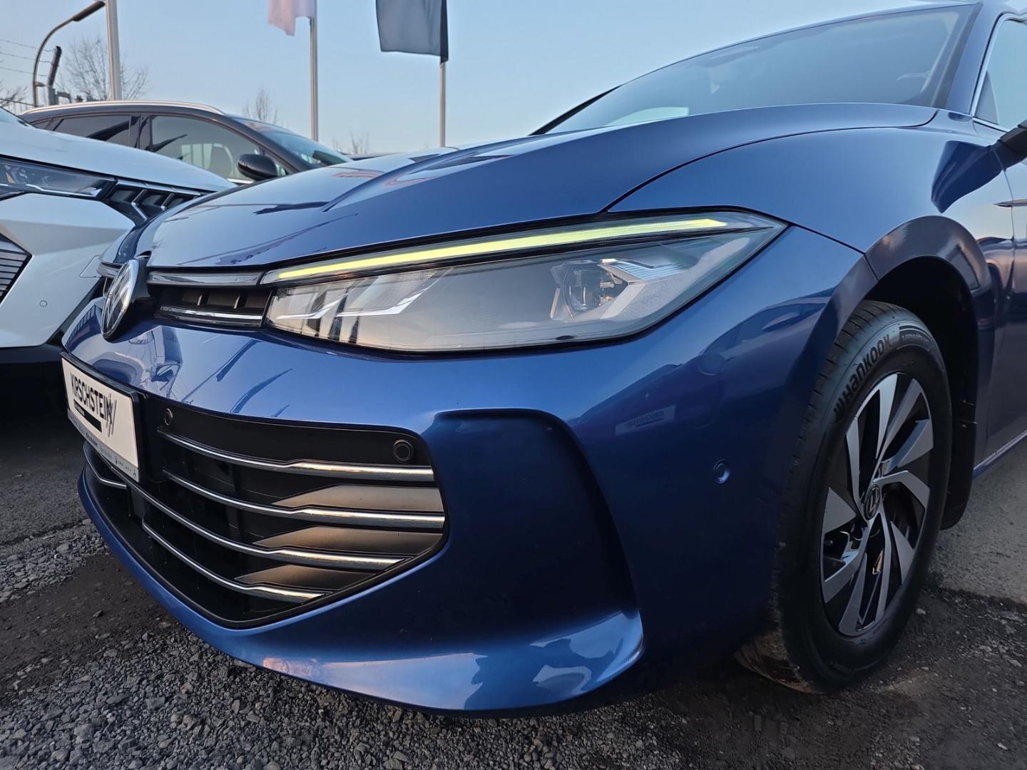 Volkswagen Passat 1.5 eTSI Business Variant