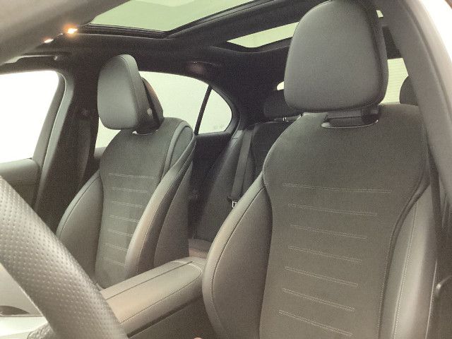 Mercedes-Benz C 200 Sedan