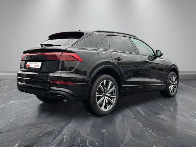 Audi Q8 55 TFSI S-Line