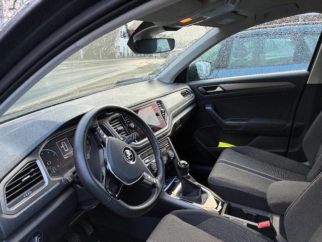 Volkswagen T-Roc T-ROC 1.0    CL   BT081 TSIM6F