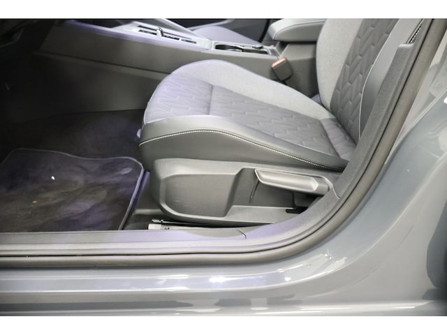 Volkswagen Golf 1.5 eTSI DSG Golf VIII