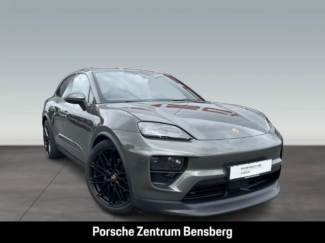 Porsche Macan 4