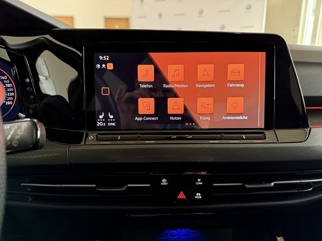 Volkswagen Golf 2.0 TSI DSG Golf VIII Style