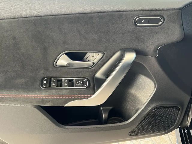 Mercedes-Benz A 200 AMG Line