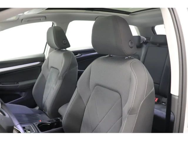 Volkswagen Golf 1.5 eTSI Golf VIII Life Variant