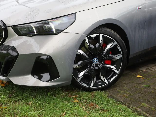 BMW i5 M60 Touring xDrive