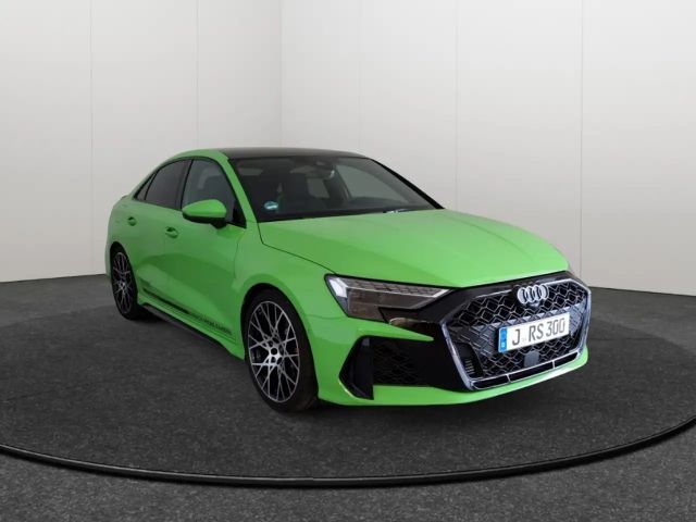 Audi RS3 Quattro S-Tronic Sedan