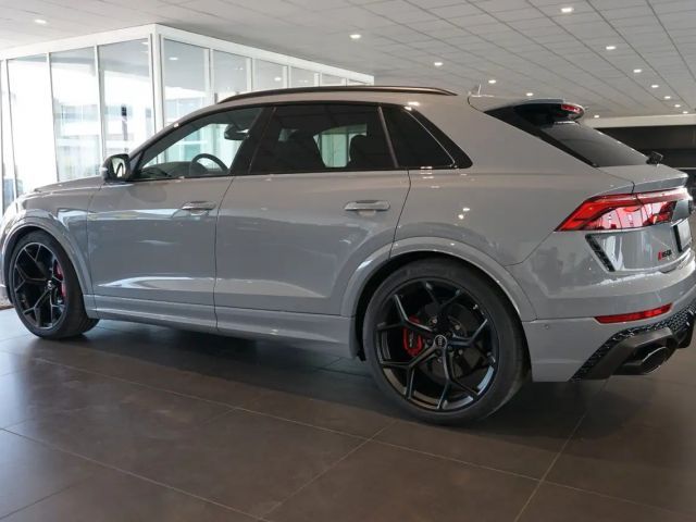 Audi RS Q8 Performance