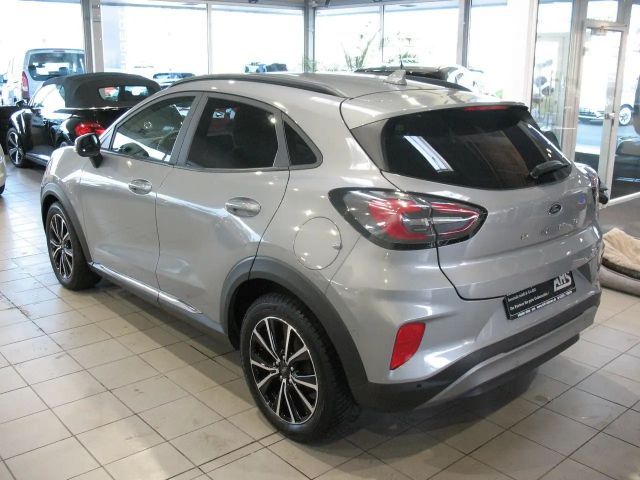 Ford Puma EcoBoost Titanium