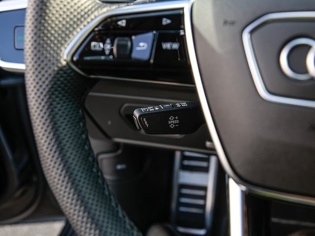 Audi S6 Avant Quattro