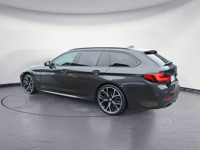 BMW 540 540d M-Sport Touring xDrive