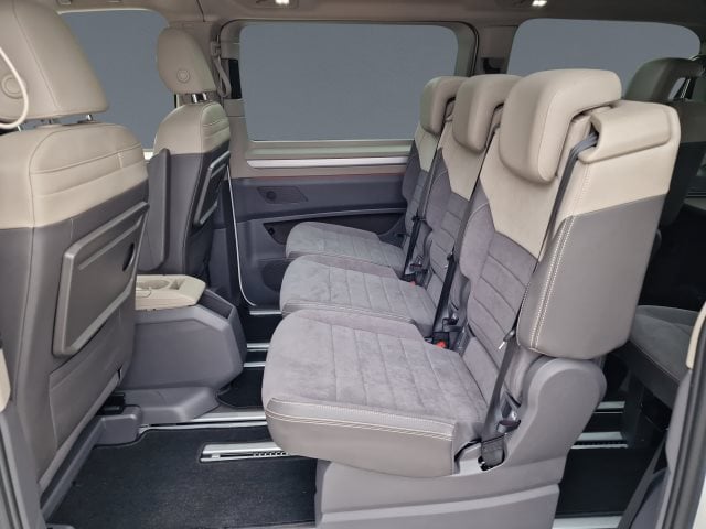 Volkswagen Multivan 2.0 TSI IQ.Drive Lang T7